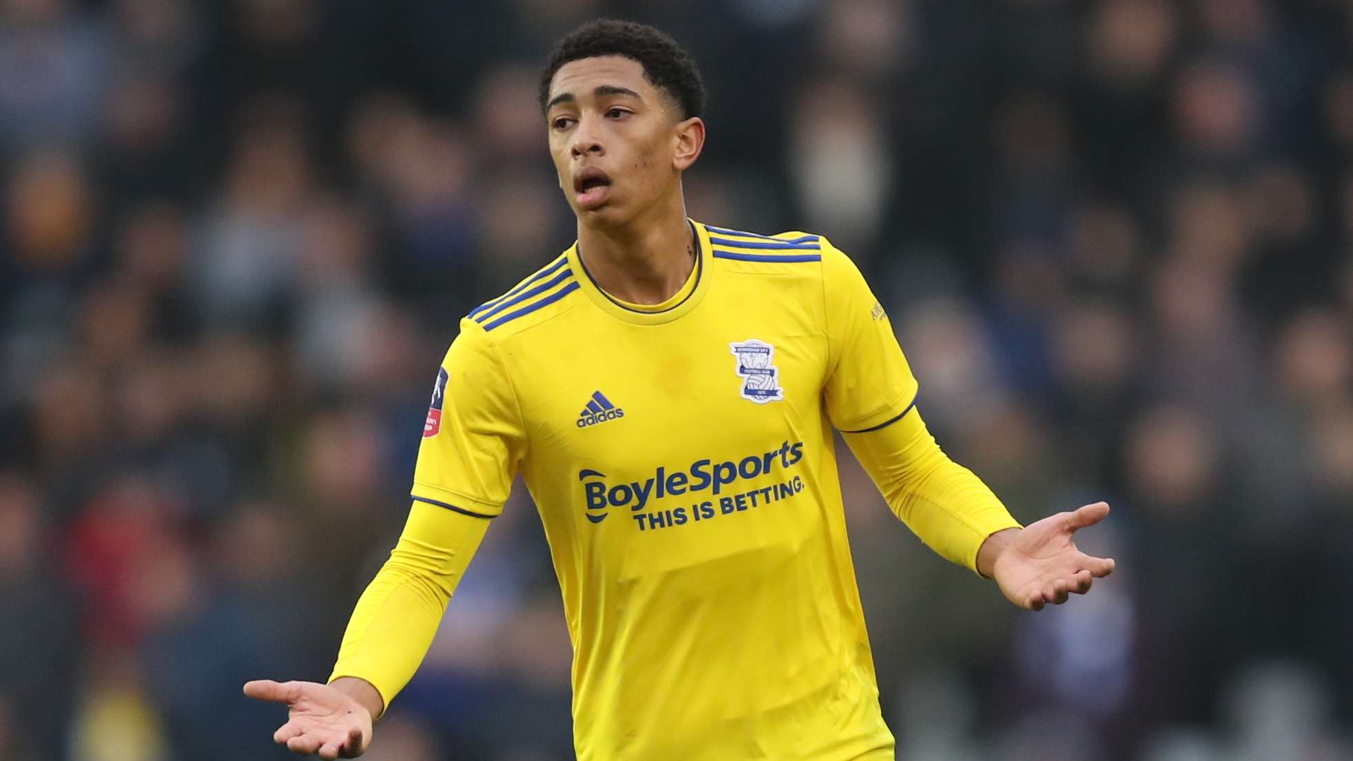 随着品牌形 随着品牌形