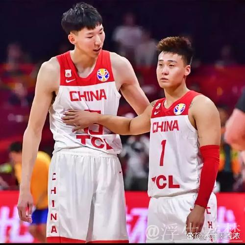 赵睿合练次数有限,周琦和雷蒙仍显疲态 赵睿合练次数有限,周琦和雷蒙仍显疲态